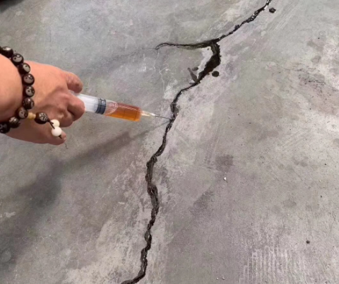 长顺混凝土裂缝修补技术详解​